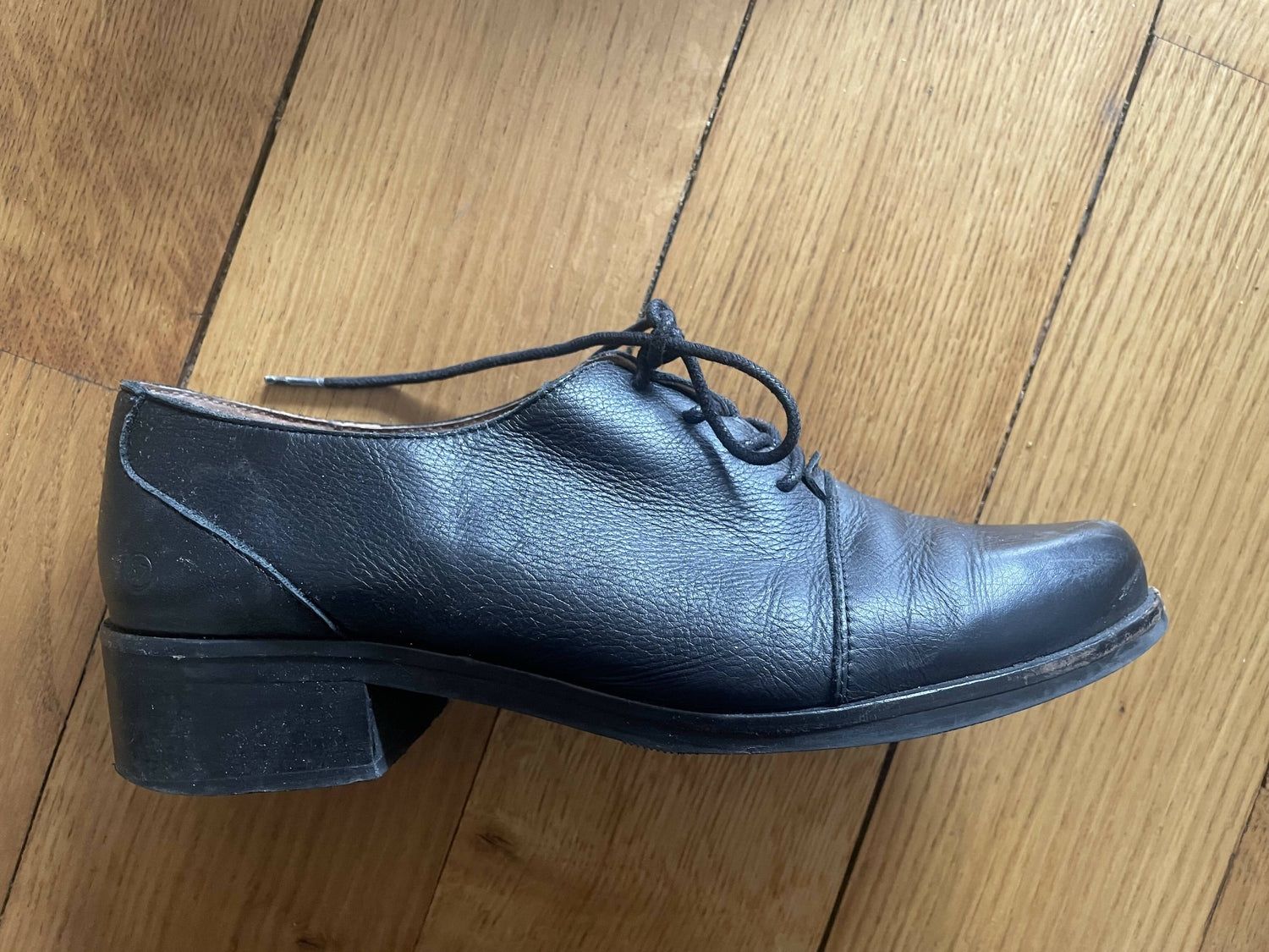 Scarpe da donna: Leder Schuhe aus Island – Usato da Zürich venduto da Manga04 2
