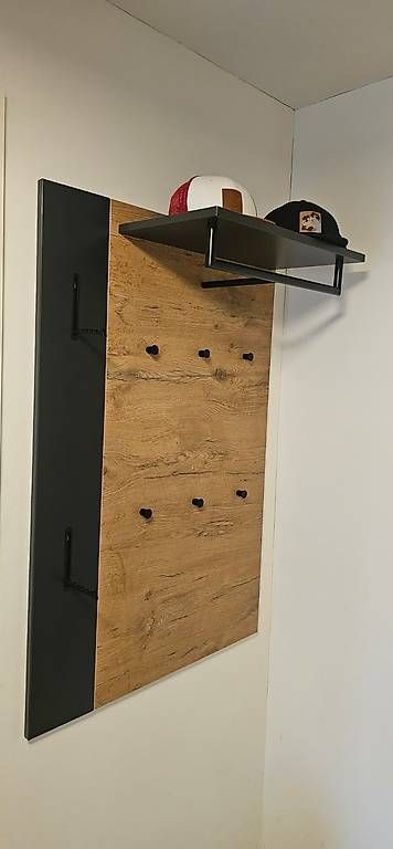 Guardaroba: Garderobe – Usato da Winterthur venduto da Physio17