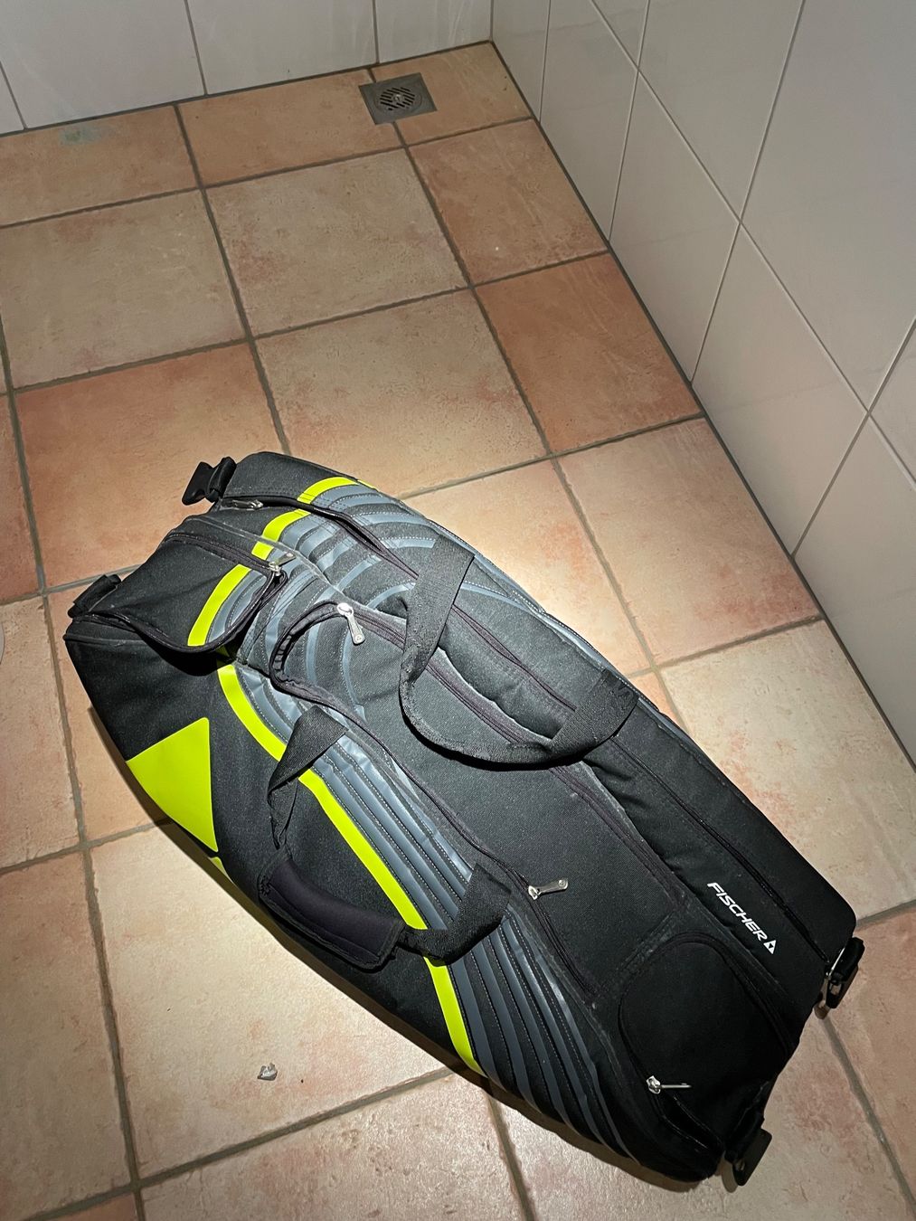 Fischer Borse: Fischer Tennis Tasche. – Usato da Uetikon am See venduto da Seov 2