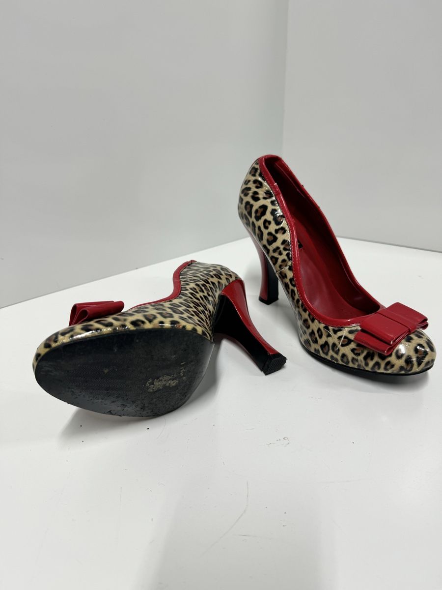 Scarpe da donna: Pinup Coture Pumps Leo – Usato da AARBURG venduto da cheapstuff 2