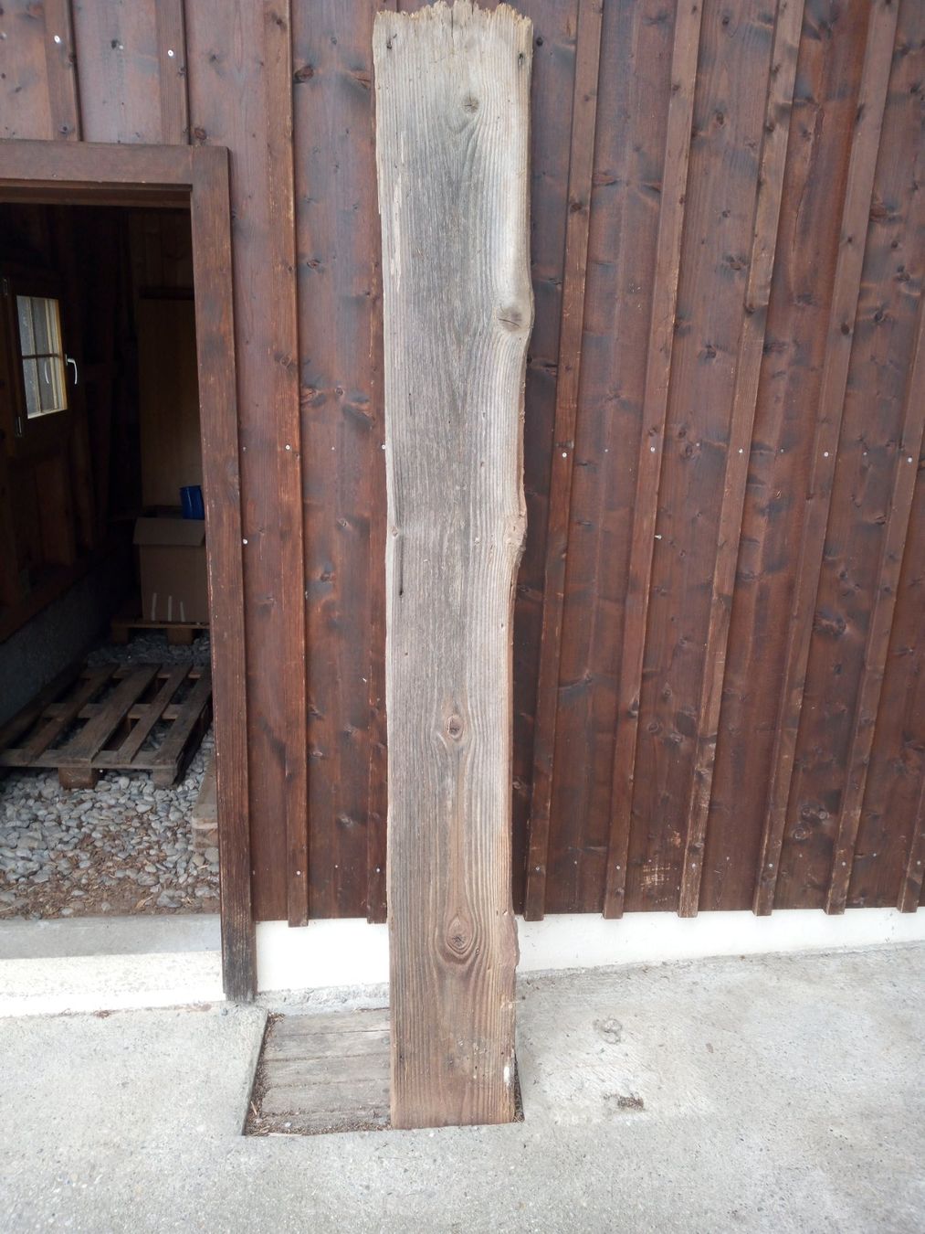 Articoli in legno: Altholzbrett B3 – Usato da Bütschwil venduto da pbbp