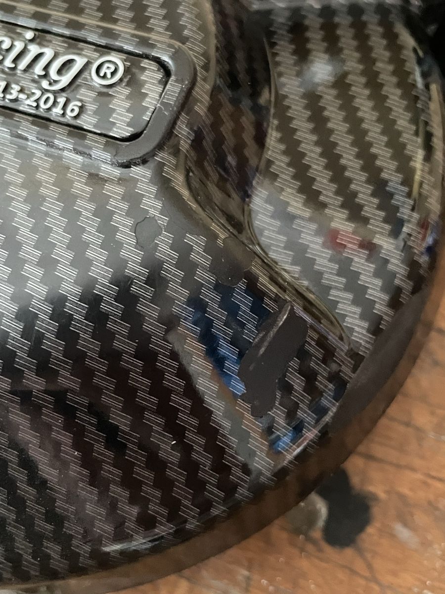 Husqvarna Tutti i ricambio per moto: Carbonemitat Husqvarna 701 Zündungsdeckel – Usato da Ruschein venduto da Motorider2001 2