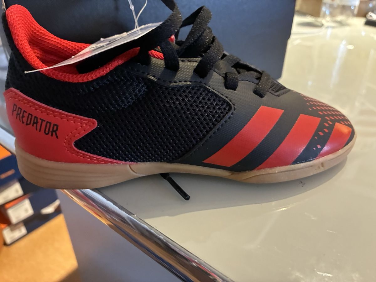 Adidas Scarpe per ragazzi: Adidas Predator 20.4 IN Sala Grösse 31 neu – Nuovo e nell'imballaggio originale da Zürich venduto da Msirco 1