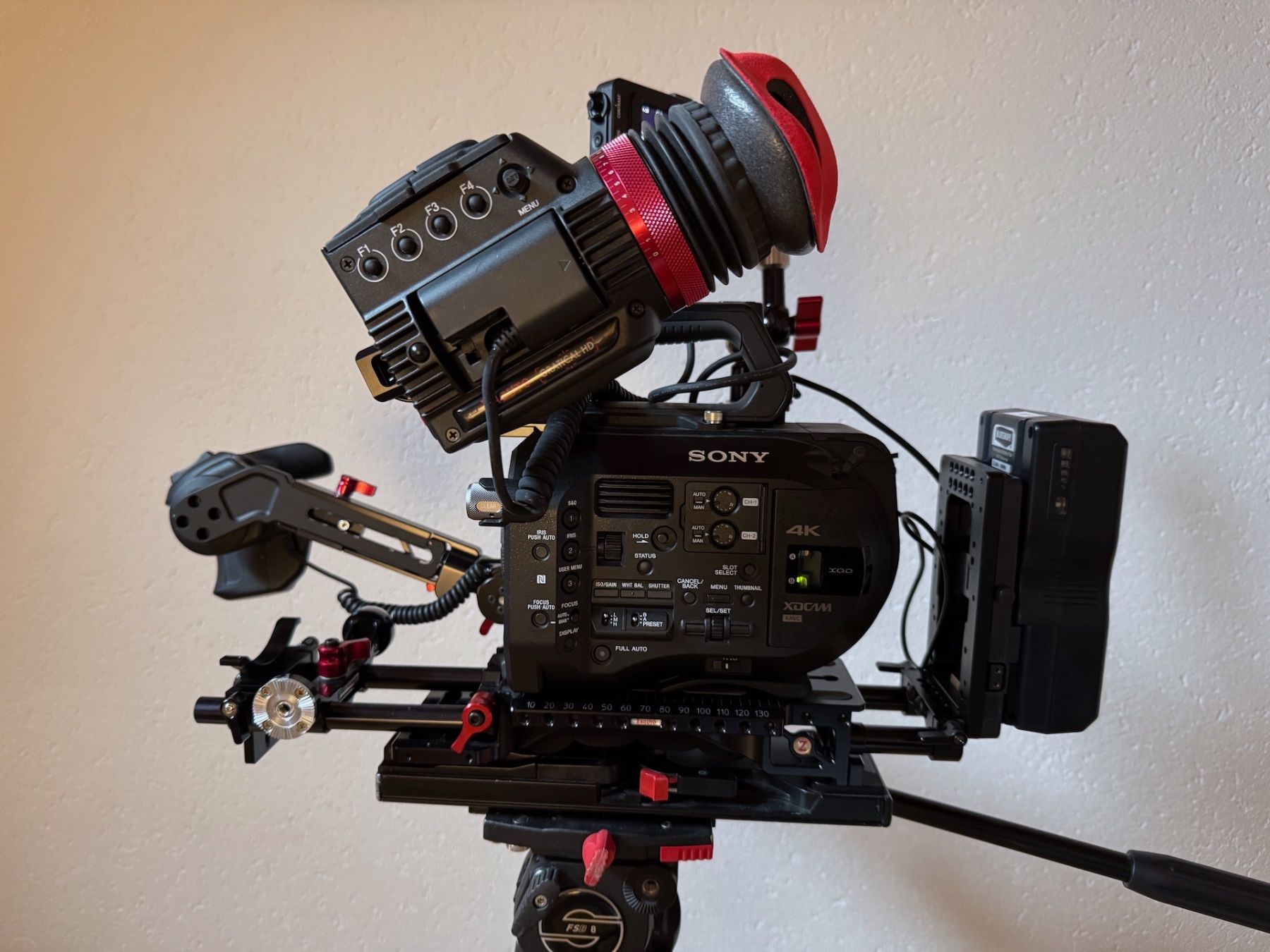 Sony Videocamere: Bundle Sony FS7 4K + Zacuto Gratical HD + Rig Complet – Usato da Delémont venduto da yannickbarthe 3