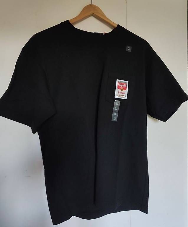 Uniqlo T-shirt: T-Shirt UNIQLO neufs – Usato da Montcherand venduto da Charlesh 2