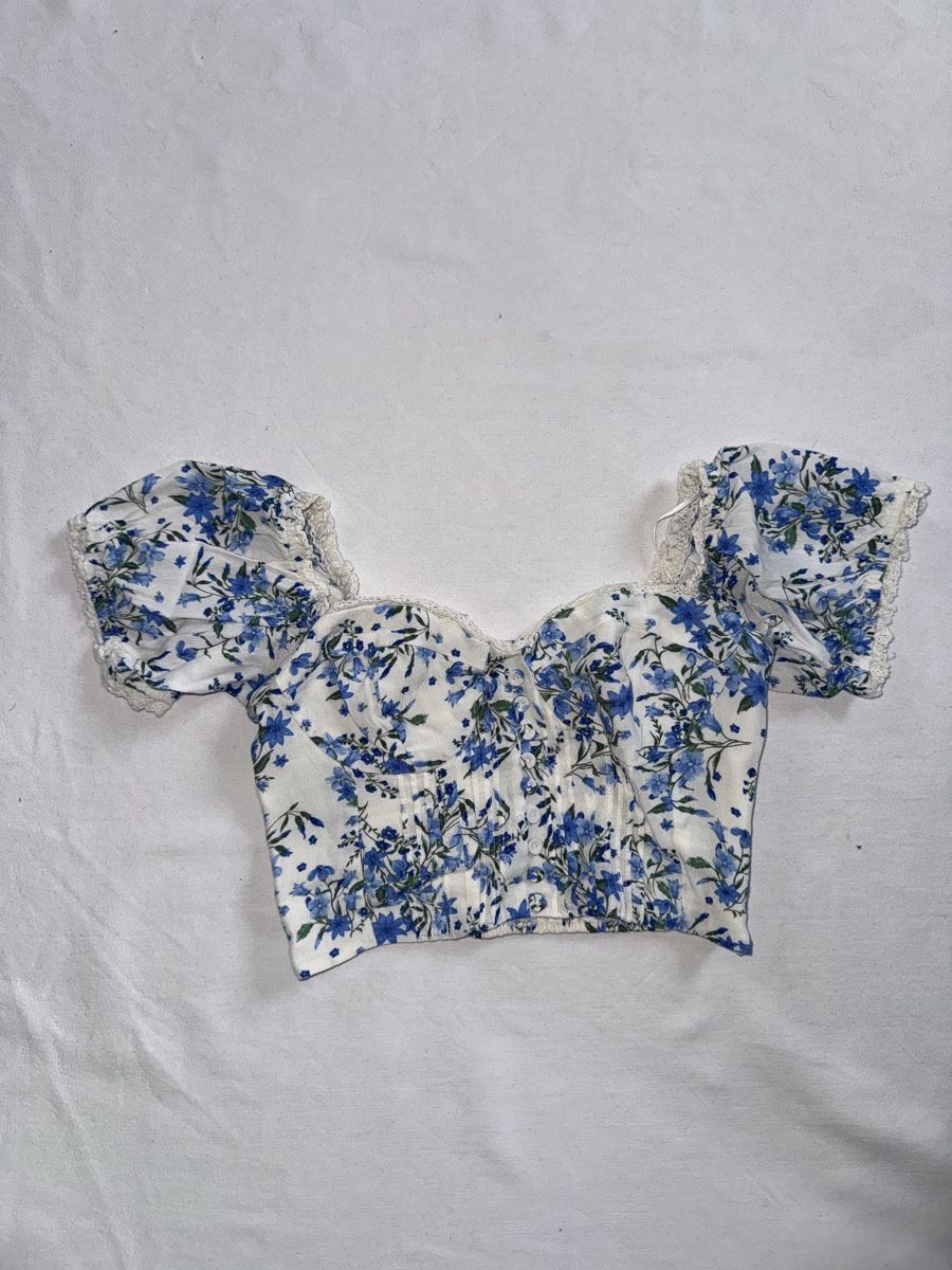 Mango Top: Geblümtes MANGO Top (Gr. XS) – Nuovo (secondo la descrizione) da Schüpfheim venduto da lil_5jzb