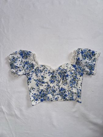 Geblümtes MANGO Top (Gr. XS)