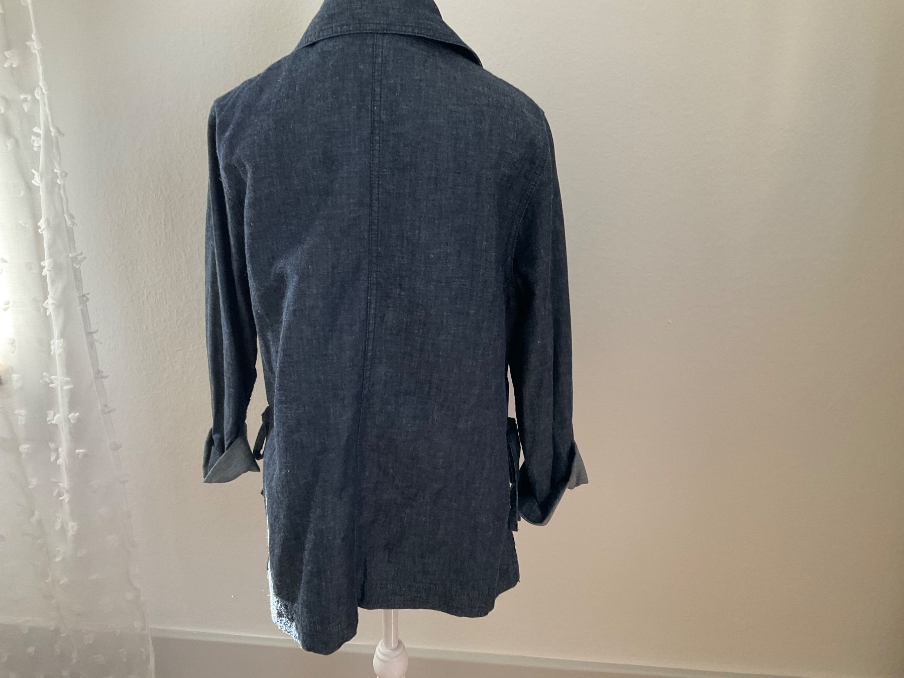 Cos Giacche: Jeansjacke von COS – Usato da Bern venduto da Gabriela32 1