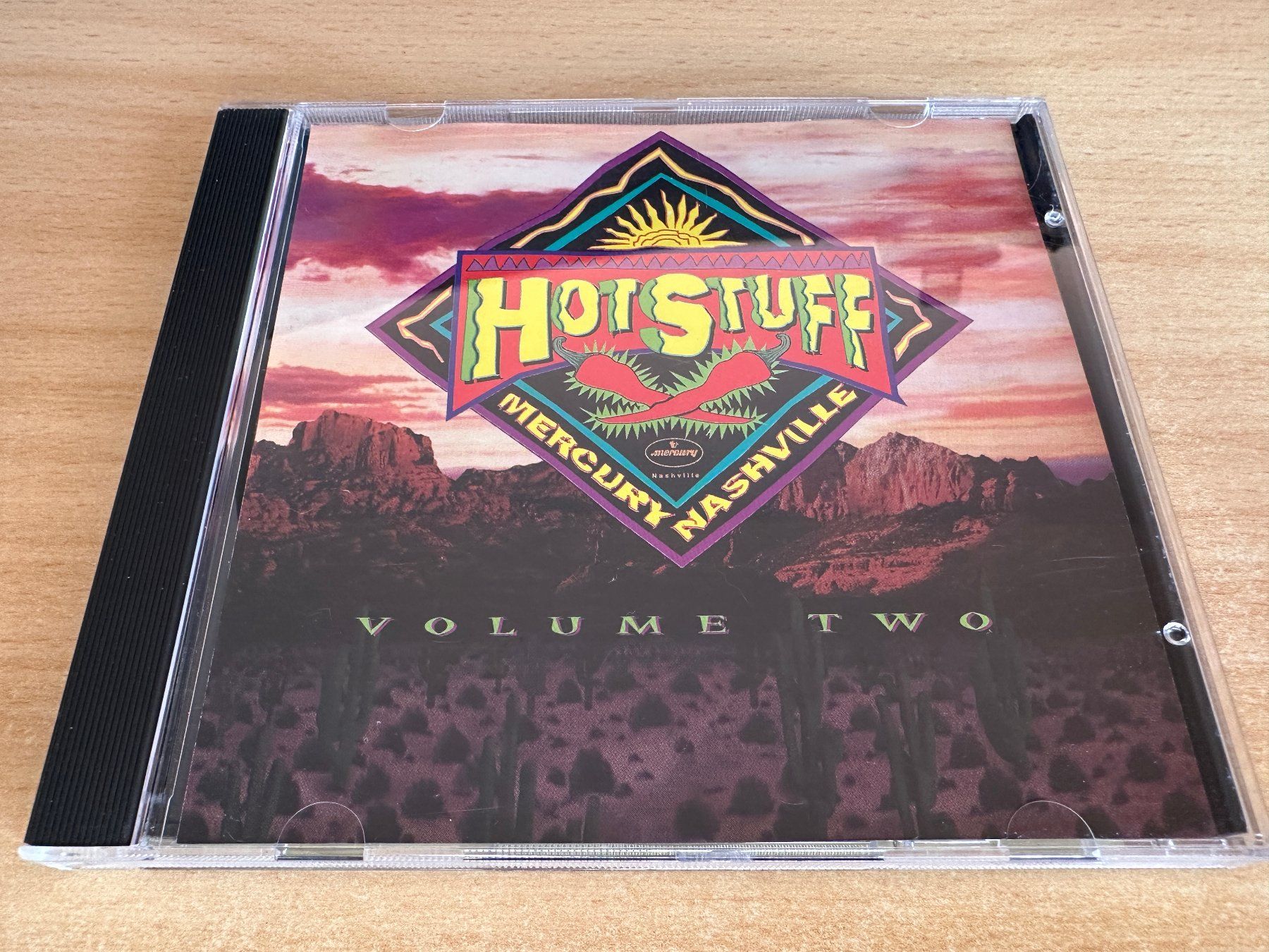 CD: Q5 Various – Hot Stuff Volume Two – Usato da Rikon im Tösstal venduto da Alpenmutz
