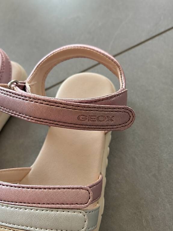 Scarpe per ragazze: Sandales Geox 26 – Usato da Le Mont-Pèlerin venduto da gir_9lpq 2