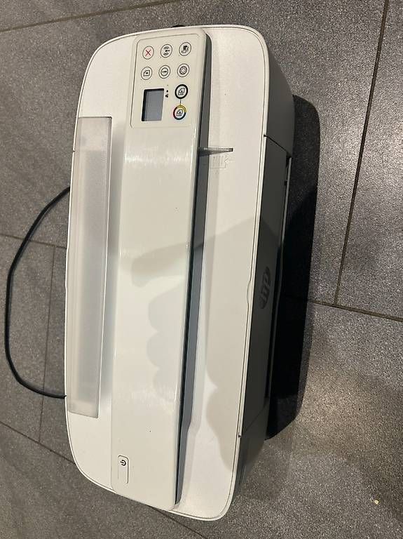 Stampanti: HP DeskJet 3700 All in One Printer – Usato da Menziken venduto da carstenbach13