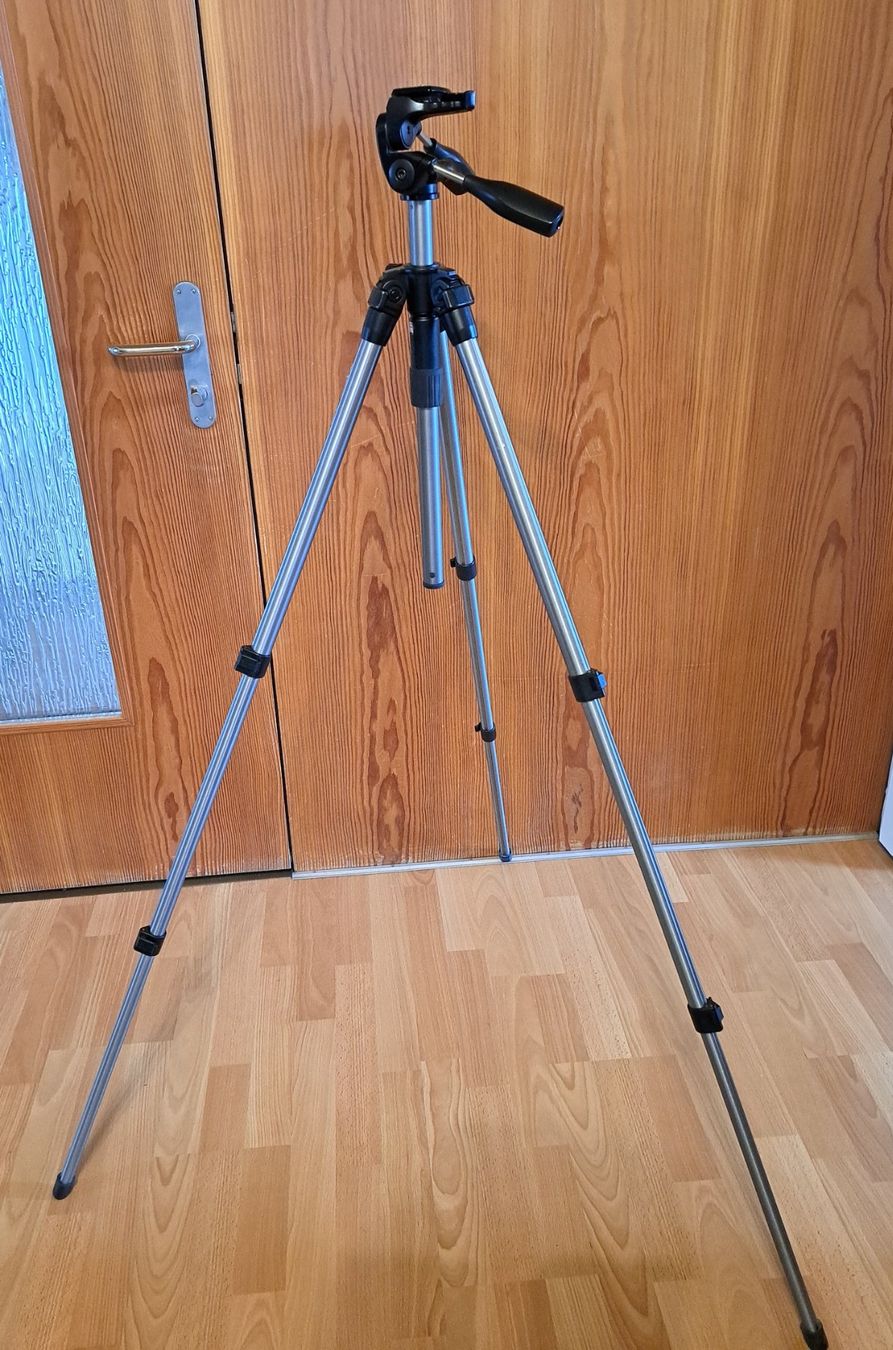 Treppiedi & Teste: Stativ Slik Pro 330DX – Usato da Meggen venduto da Ricardokoch