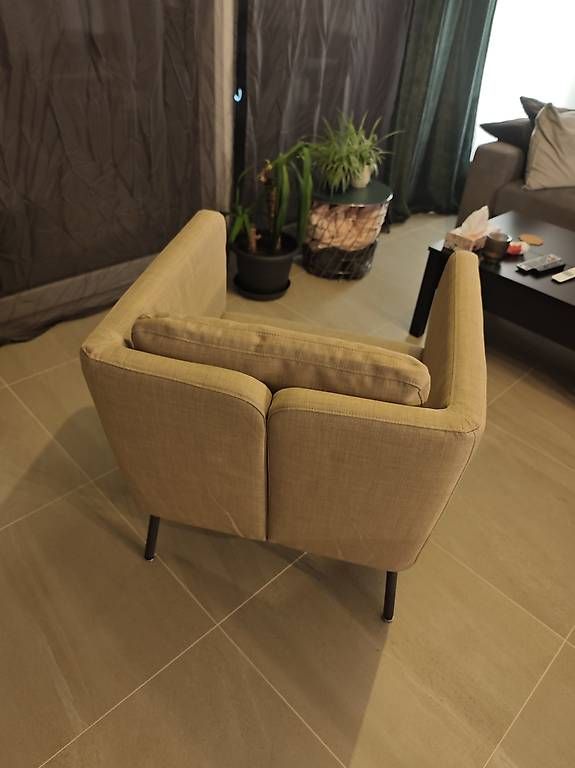 Poltrone: Fauteuil Ikea EKERÖ beige – Usato da Saxon venduto da Bastien.vial 2