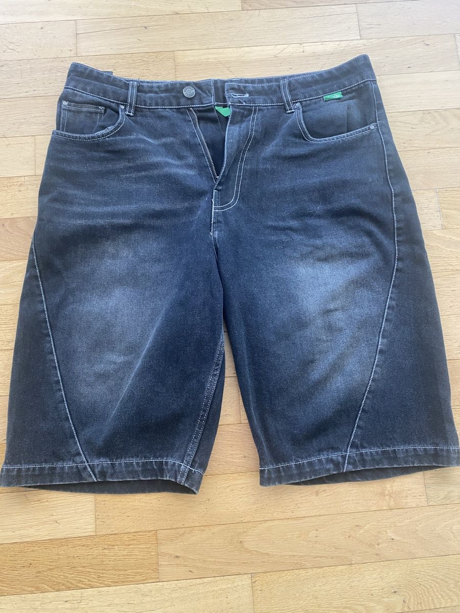 Jeans: Snipes Sprite Shorts, Gr. 36 – Usato da Meilen venduto da PascaleZH 1