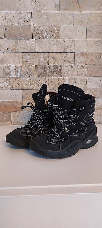 Schuhe für Jungen: LOWA Schuhe Gr. 31 – Gebraucht aus Full-Reuenthal von Kimano