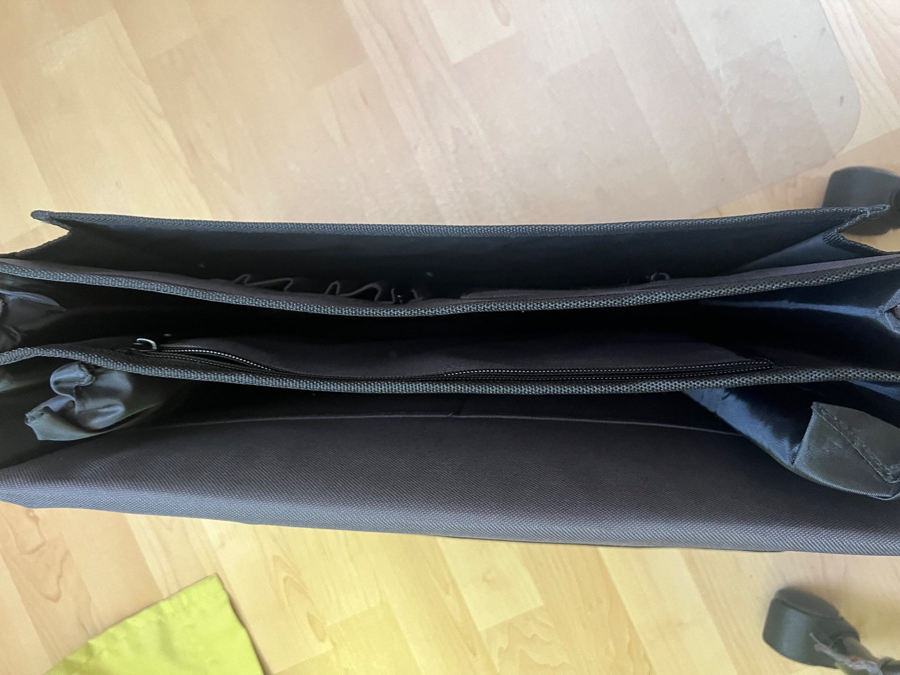 Valigie & Borse: Arbeitstasche/Laptoptasche/ Aktentasche – Usato da Grenchen venduto da nic_87y9 2
