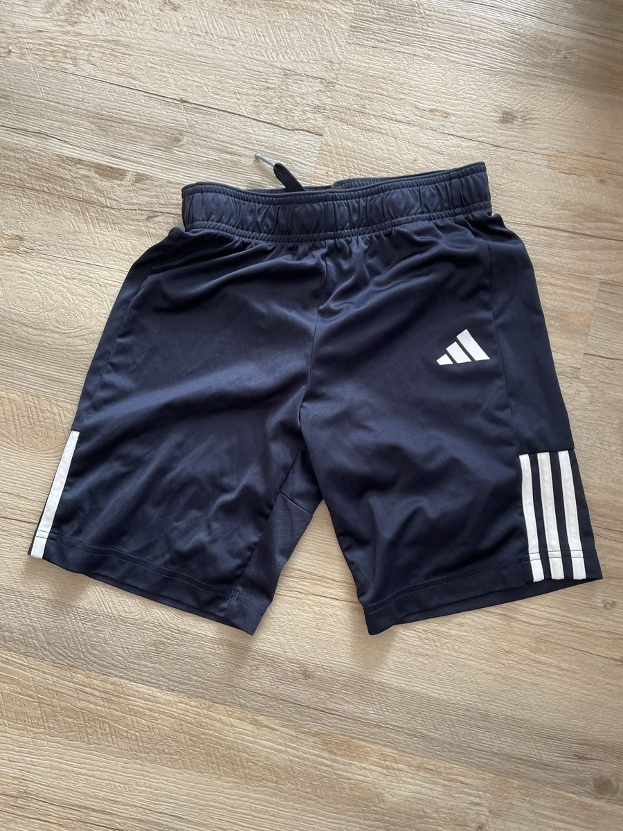 Kleiderpakete & -sets: Jungen Kleiderpaket Gr.134/140 – Gebraucht aus Schwellbrunn von N_adine-92 3