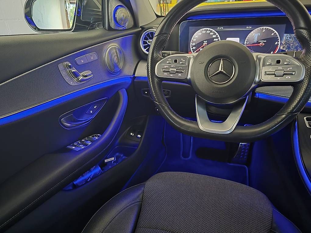 Automobili: Mercedes-Benz E220 – Usato da Rüschlikon venduto da Bopet 2