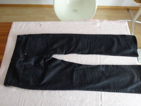 JEANS ** SCHWARZ ** SLIM FIT ** NEU ** 36/34 * AKTION 17.-