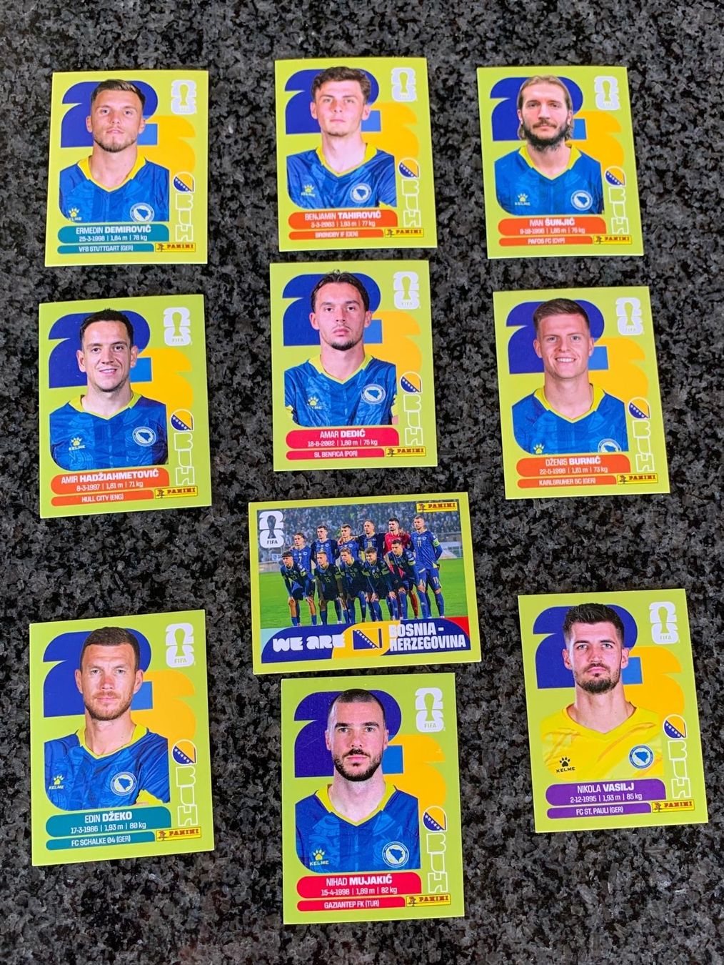 Panini Sammelbilder & Trading cards: Panini Stickers – Gebraucht aus Willisau von son_q7rj