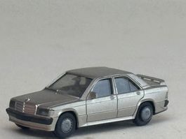 VE1- Herpa Mercedes 190 E silbern