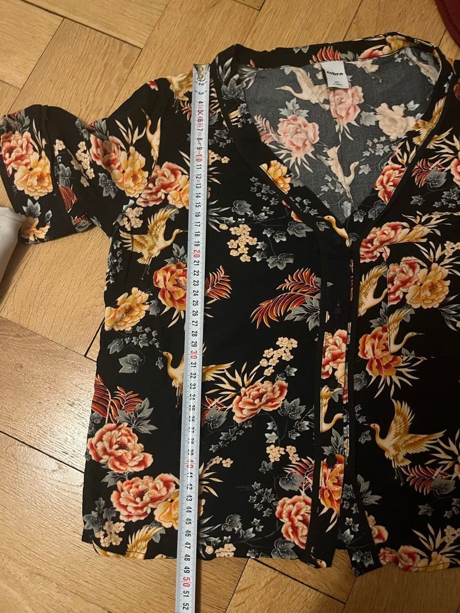 Lotti di vestiti: Hosen, Bluse, Pullover Damen, Div. Marken – Nuovo (secondo la descrizione) da Olten venduto da sae_82z2 6