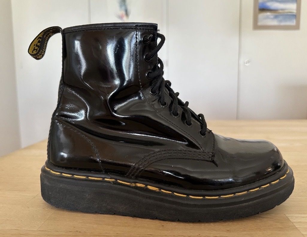 Dr. Martens Scarpe da donna: Dr. Martens Stiefel schwarz Grösse 41 – Usato da St. Gallen venduto da Cocobello1892 1