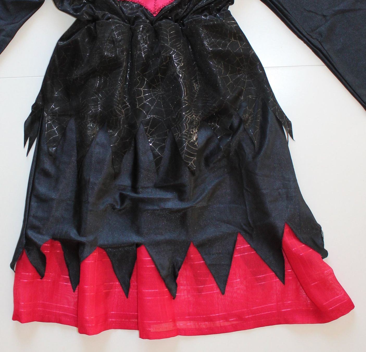 Costumi: Costume sorcière / Hexe t. 5 - 6 – Usato da Peseux venduto da CoolShoping 5