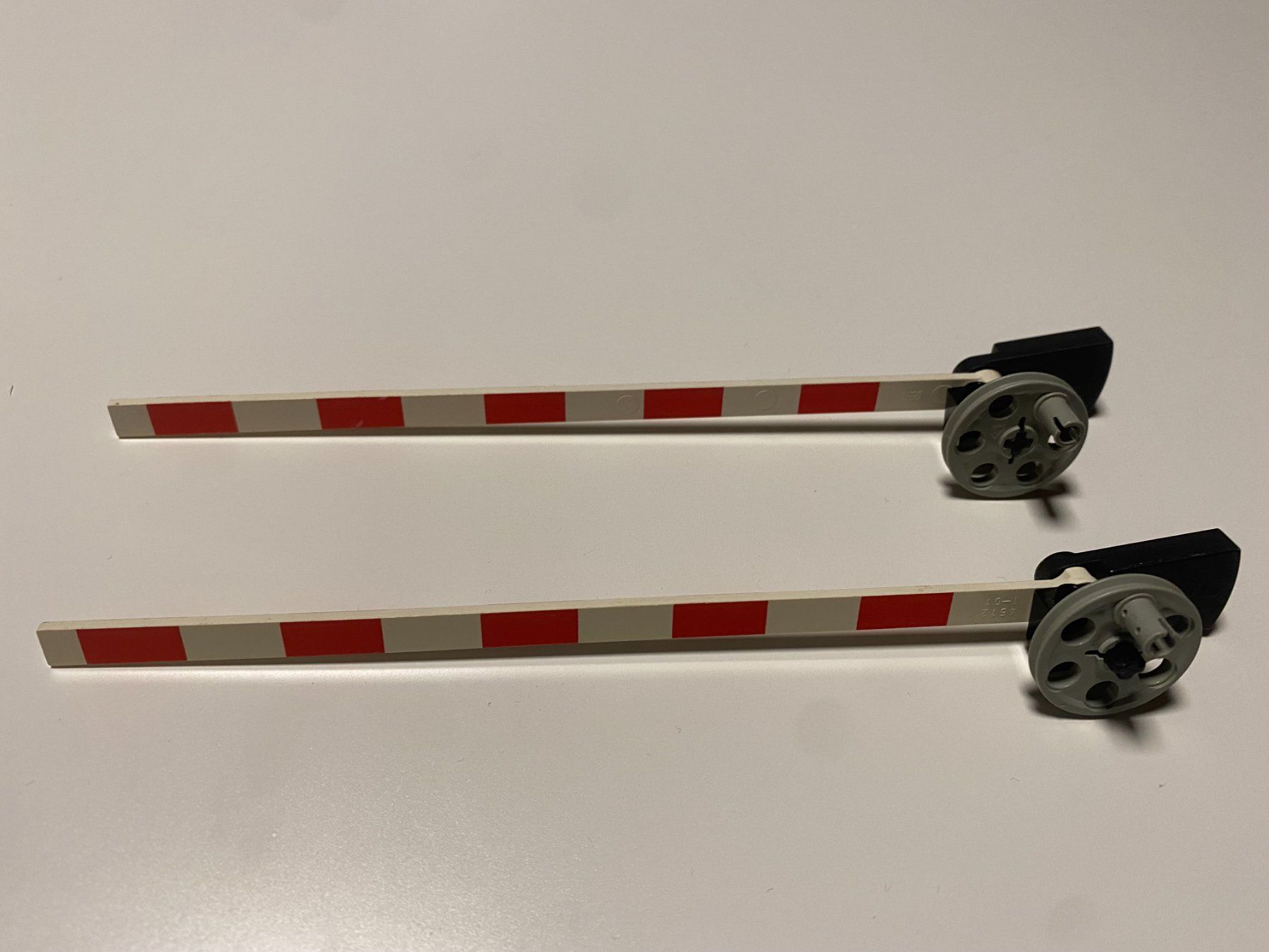Lego Giocattoli: LEGO - 2 - EISENBAHN - SCHRANKEN – Usato da Gelterkinden venduto da ajdt4