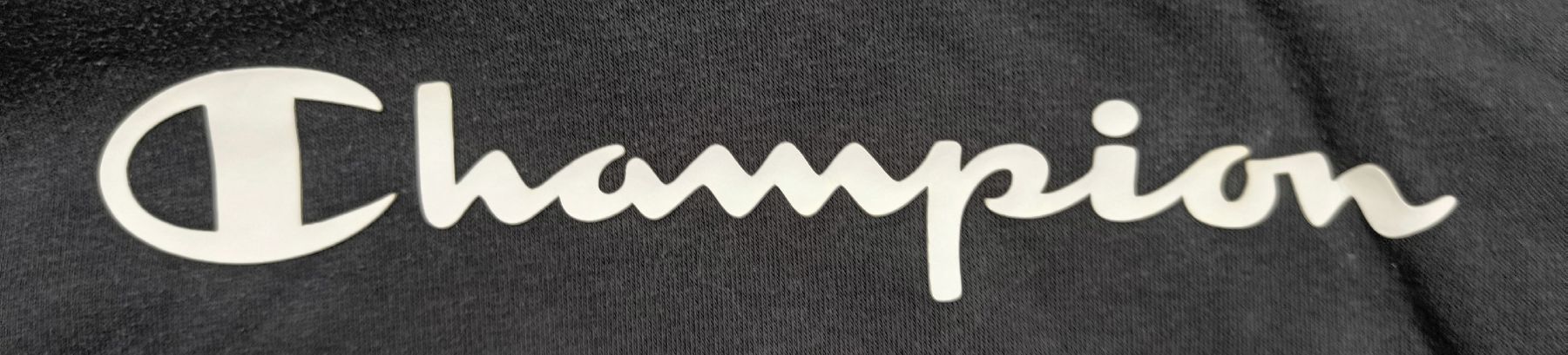 Champion Pullover & Sweatshirts: Kapuzenpullover von Champion Gr. 174/179 2X-Large – Gebraucht aus Oberwil-Lieli von Atom17 2