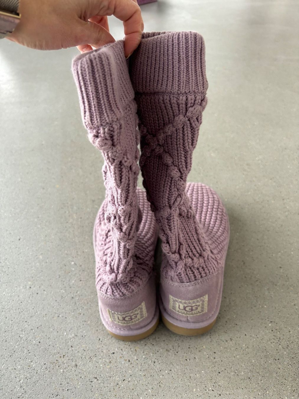 Ugg Scarpe per ragazze: UGG Strick Stiefel Lila Gr. 35/36 – Usato da Heerbrugg venduto da delpietro 2
