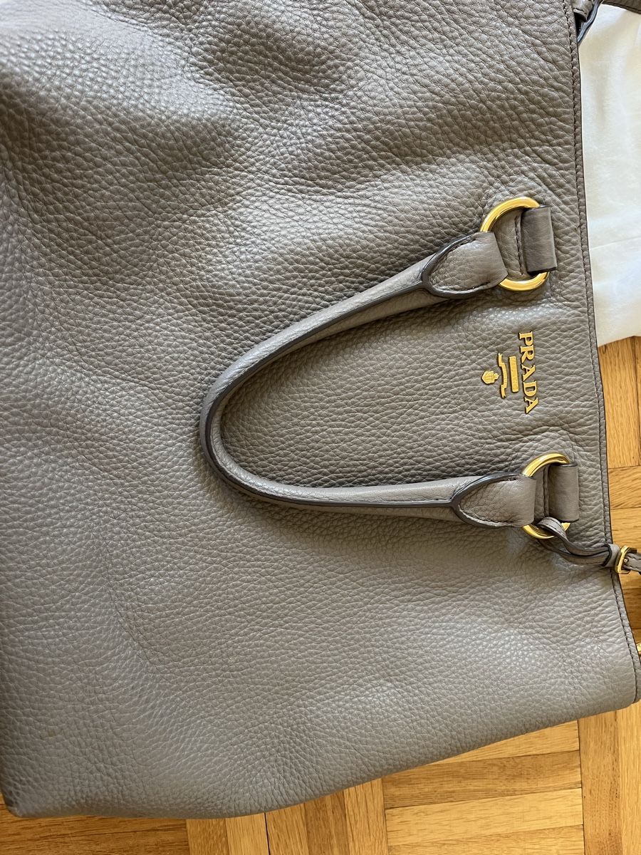 Prada Borse da donna: Prada Tasche Shopper – Usato da St. Gallen venduto da mllealessandra 1