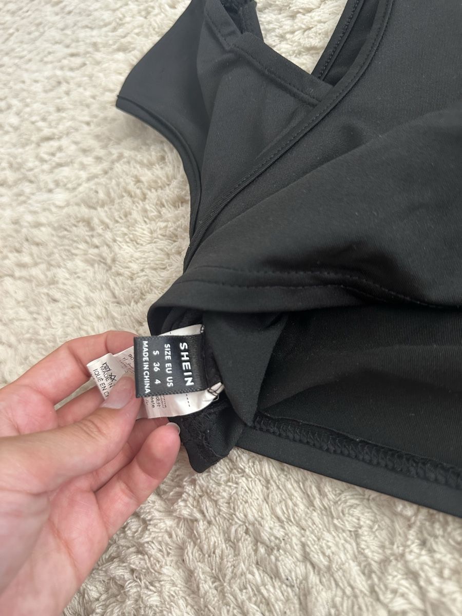 Shein Tops: Crop top noir Shein - Taille S – Neu (gemäss Beschreibung) aus Neuchâtel von aliceguins 2