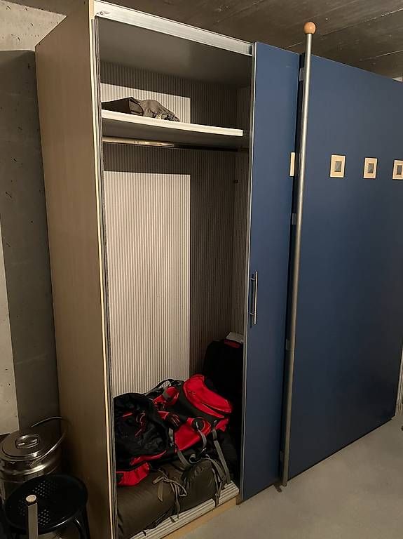 Armadi: Kasten, Schrank mit Schiebetüren – Usato da Reiden venduto da Hgeri 3