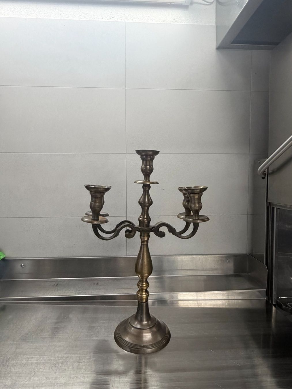 Portacandele: 5-armiger Kerzenständer Antik-Look – Usato da Dürnten venduto da Catering_Maxi