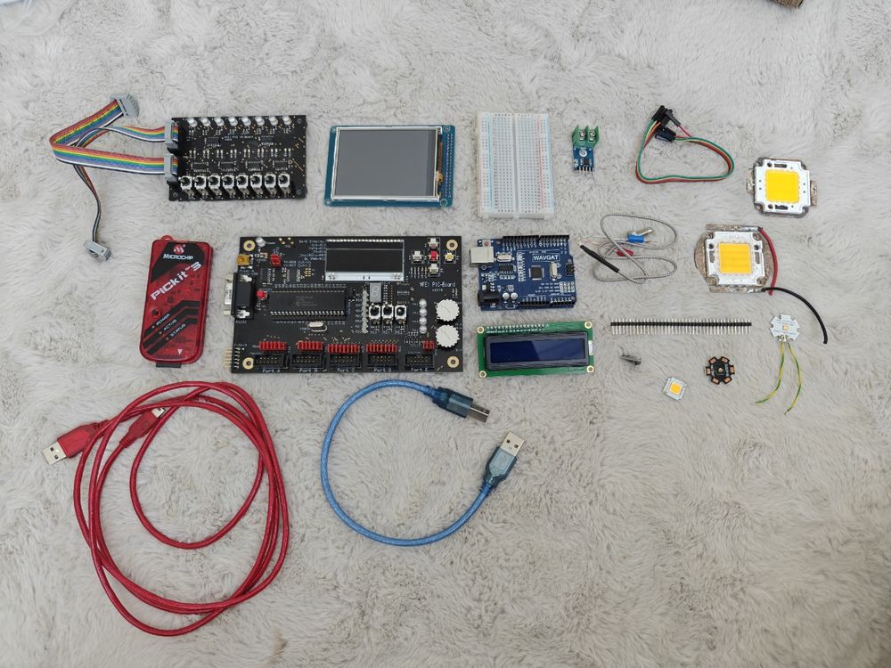 Arduino Set mit Pickit 3 und vielen Teilen (Gebraucht) in Sevelen für ...