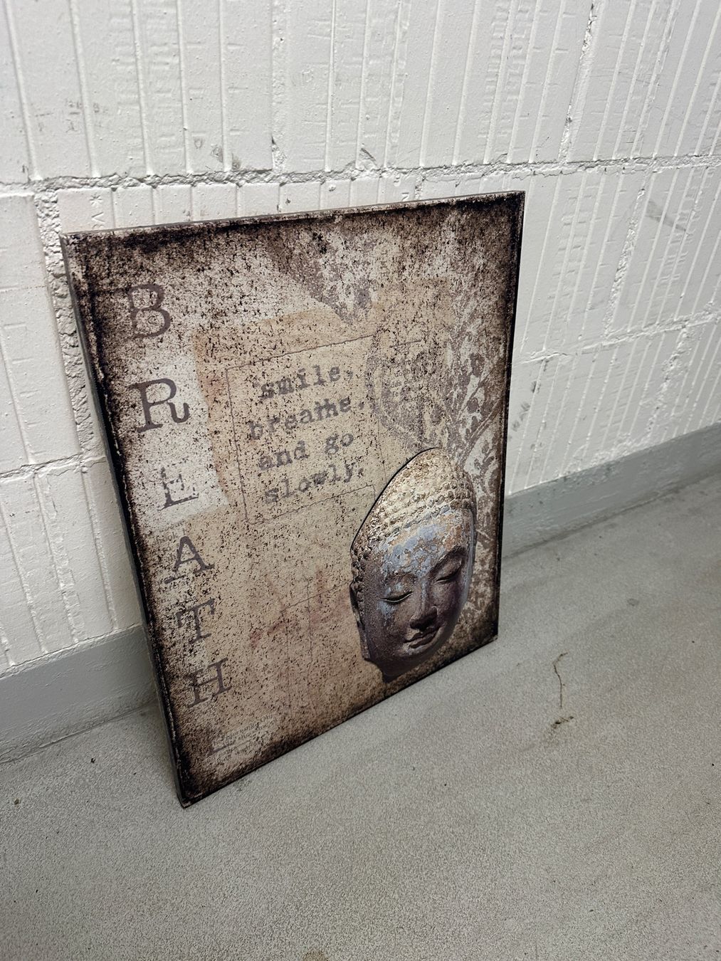 Foto & Immagini: Bild Buddha Motiv BREATHE mit Text – Usato da wallisellen venduto da GiorgiS
