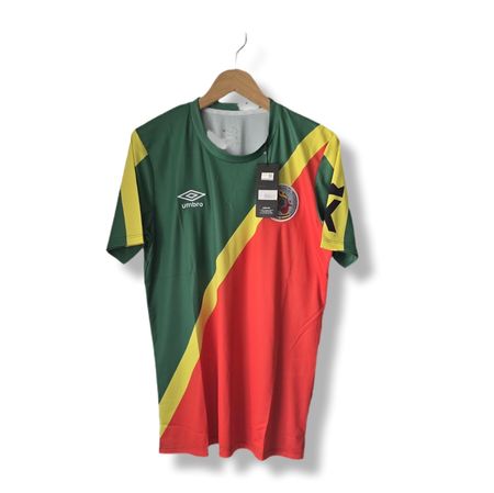 Maillot de foot Umbro Defense sport Club taille L Neuf!