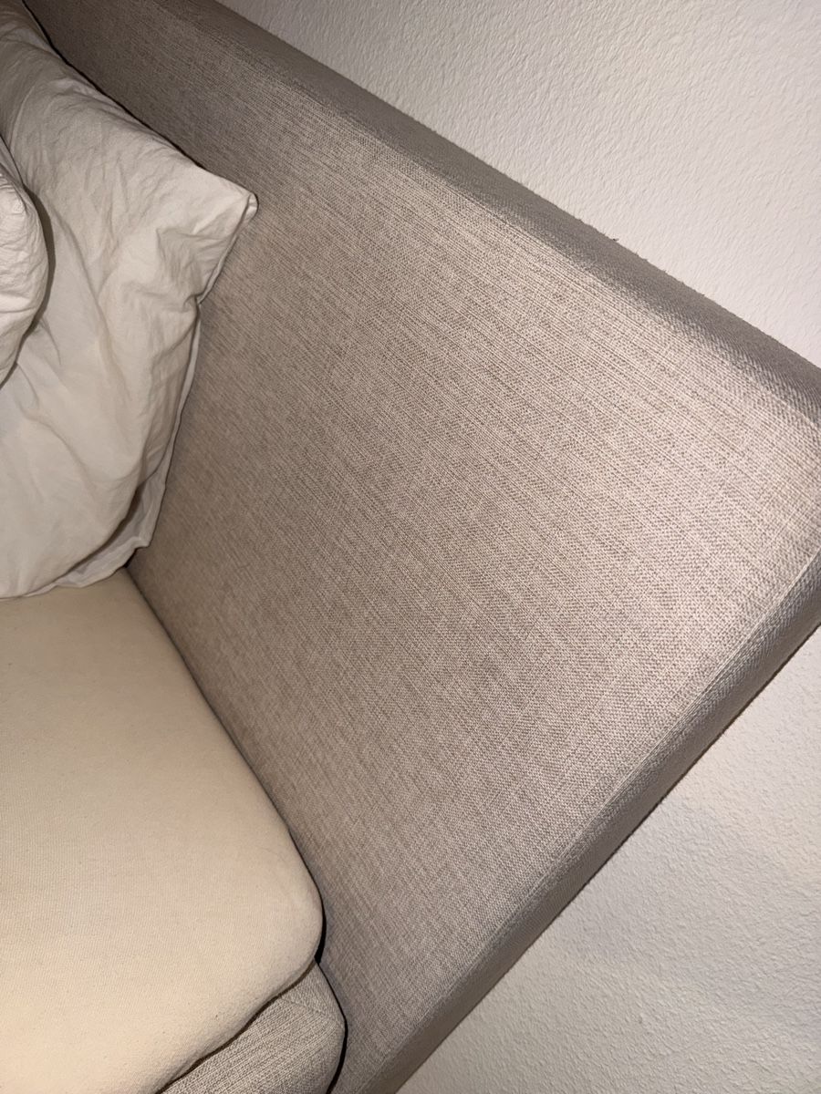 Betten: Boxspring Bett mit gepolstertem Kopfteil beigegebraucht – Neu (gemäss Beschreibung) aus Basel von Far_98w6 2