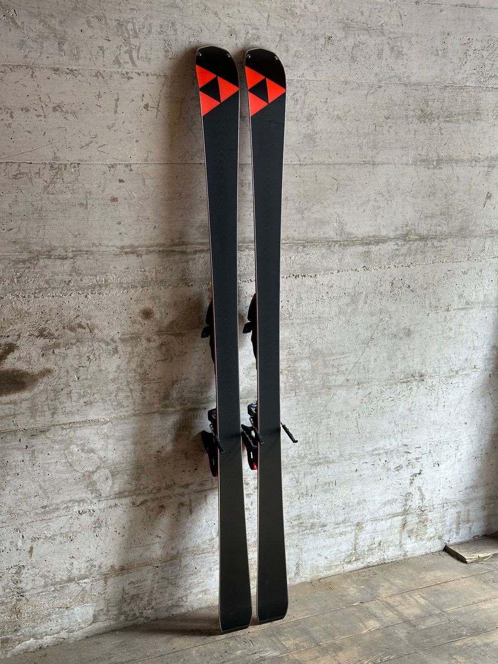Fischer Sci: Fischer Ski Curv DTX 157CM – Usato da Emmenbrücke venduto da karkarkar 5
