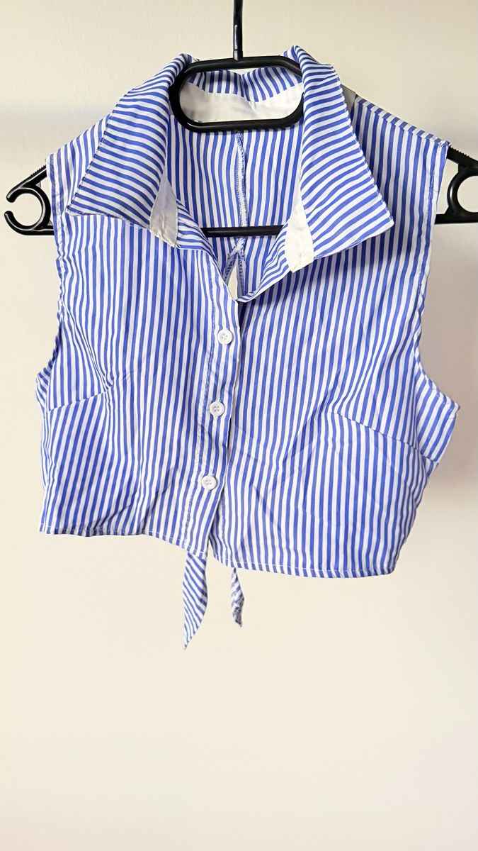 Blusen: Damen Bluse gestreift blau weiss Grösse S – Gebraucht aus Jonen von BMWE369