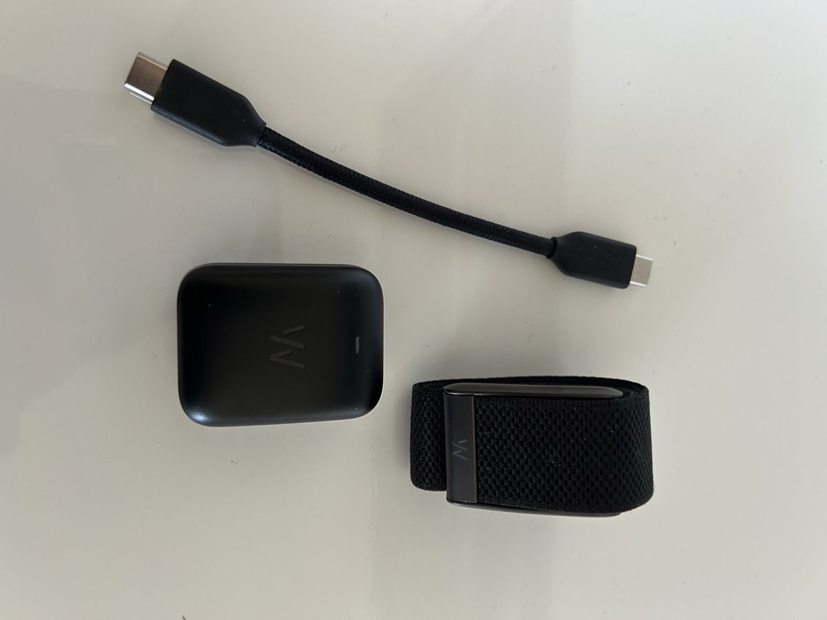 Whoop Smartwatch: WHOOP 5.0 Set mit 3 Armbändern & PowerPack – Gebraucht aus Laufenburg von CCF