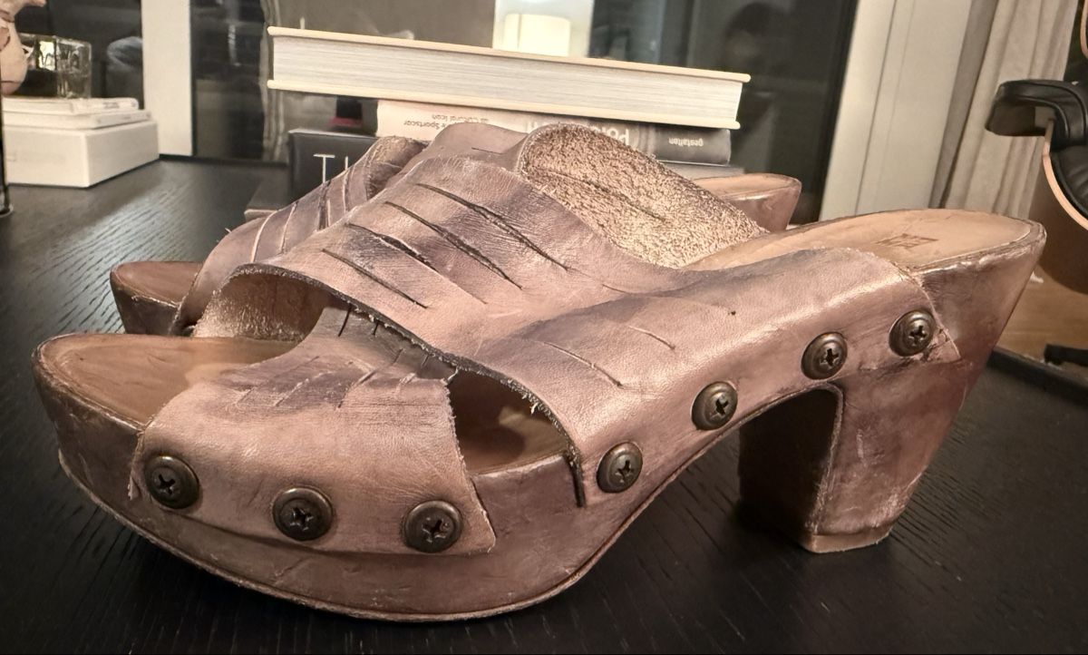 Moma Damenschuhe: Moma Clog-Sandalen  – Gebraucht aus Küsnacht von cri_ngg5 4