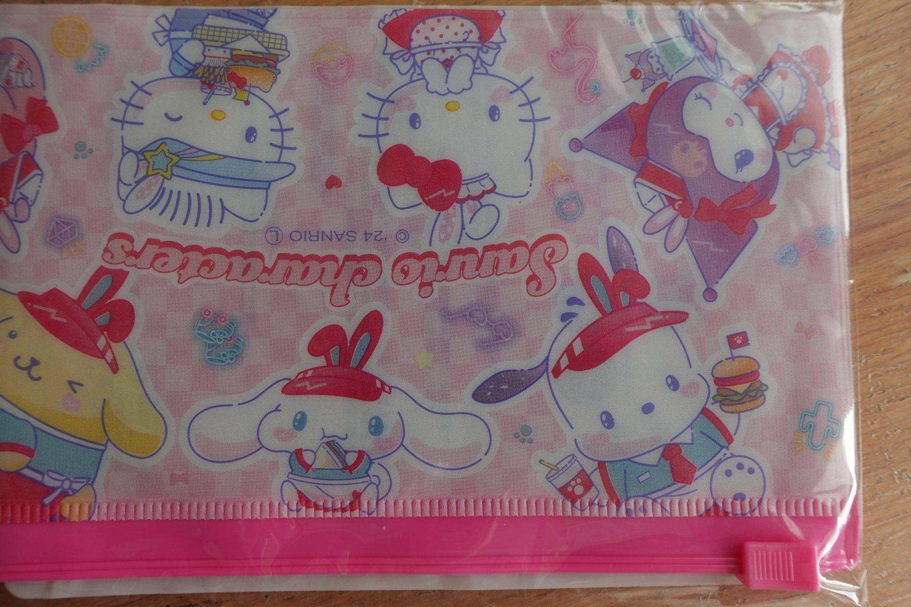 Livres: Sanrio Japan - Mäppli - Fastener Case – Neuf (Voir description) à Ettiswil par maimaiswiss 1