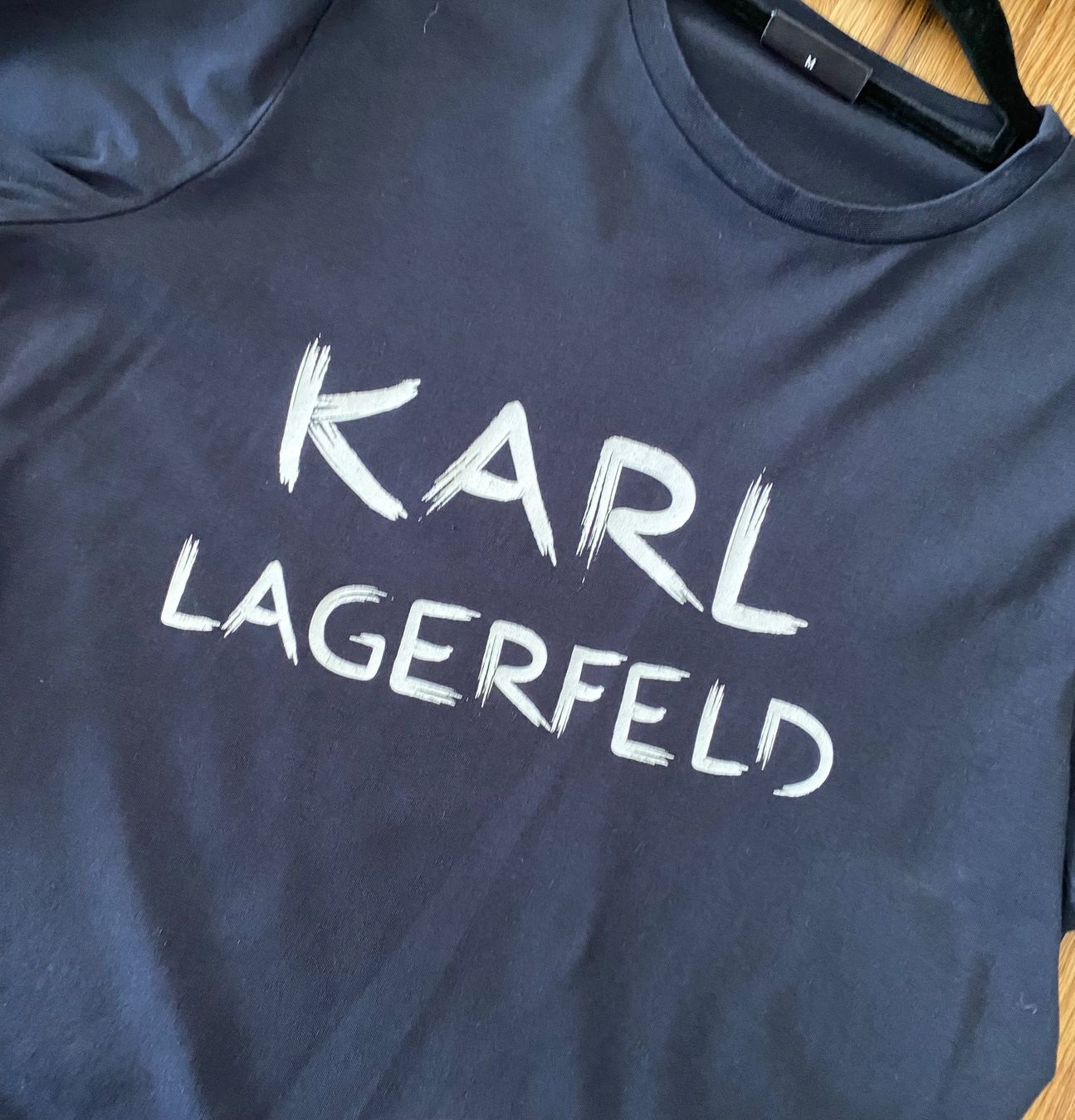 Karl Lagerfeld T-Shirts: Karl Lagerfeld T-Shirt – Gebraucht aus Wetzikon ZH von Deba26 2