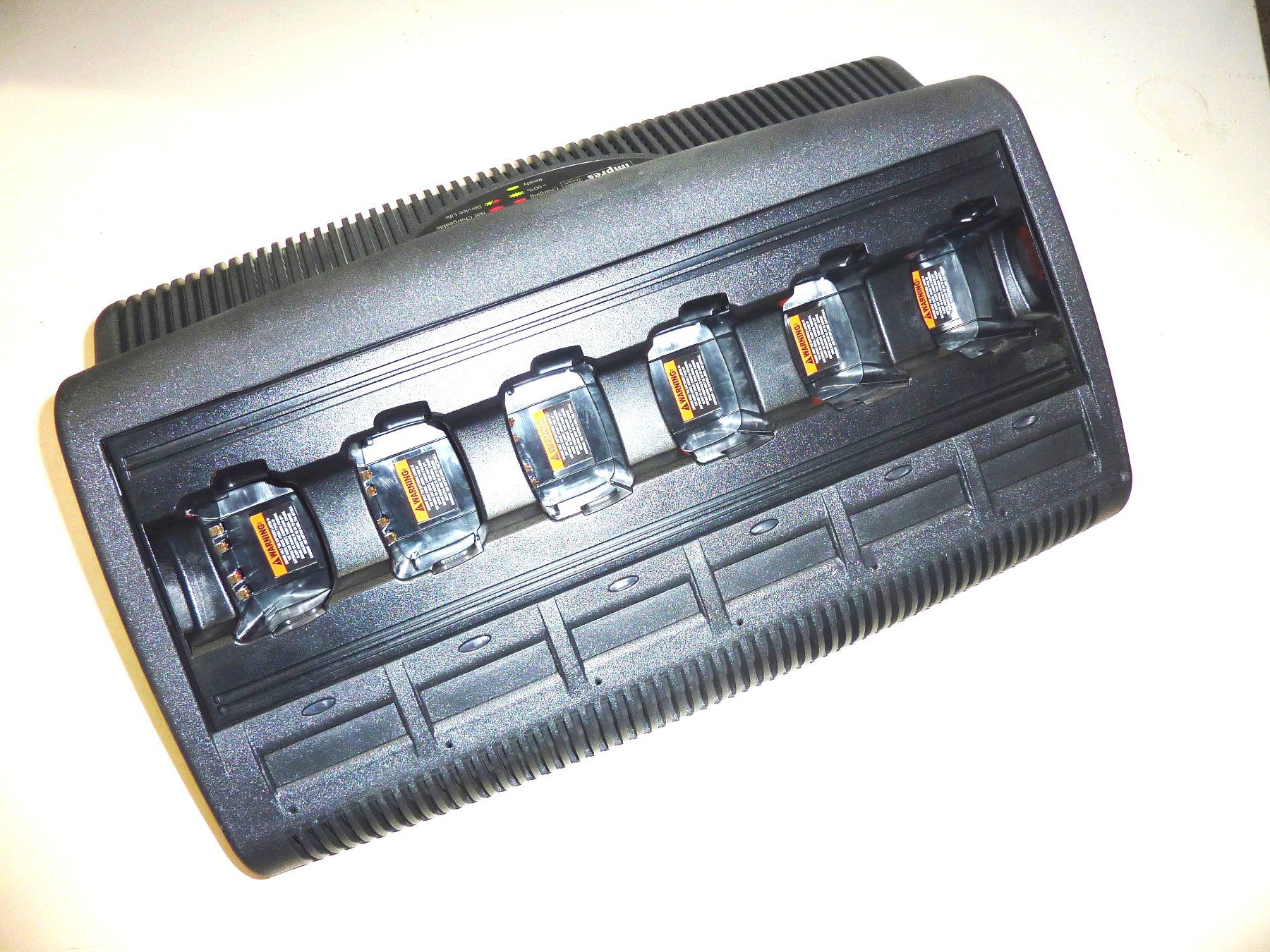 Motorola Funktechnik: Motorola IMPRES-Ladestation – Gebraucht aus Schliern b. Köniz von Spidi02
