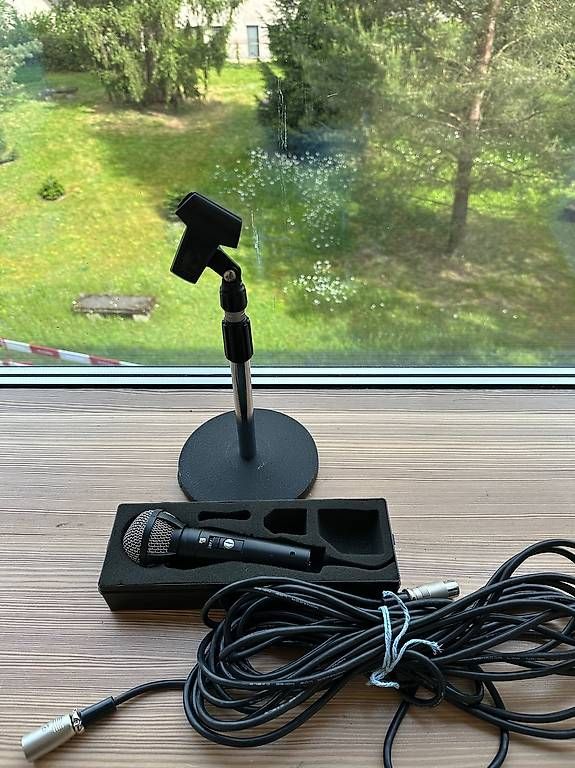 Supporti per strumenti musicali & leggii: Mikrophon+Ständer TOA WM-220 – Usato da Aarau venduto da vio_lrn7 2