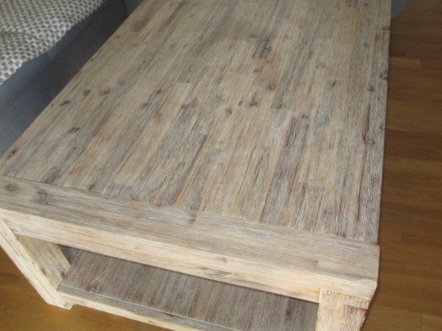 Tables: Wohnzimmertisch von Wolf Möbel – D'occasion à Ehrendingen par spanky11 2