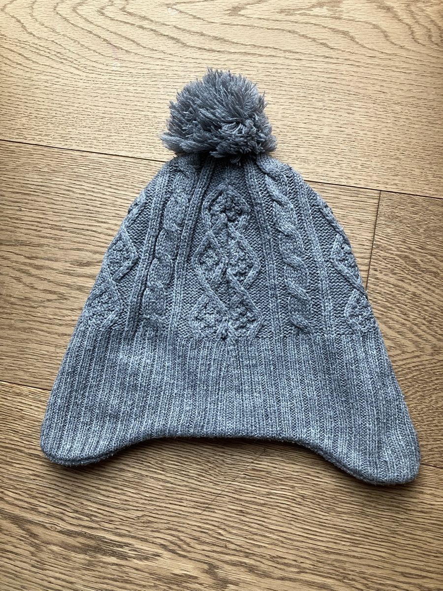 H&M Altro abbigliamento per bambino: Graue Strickkappe 110/128 – Usato da Cham venduto da Liliane78 1