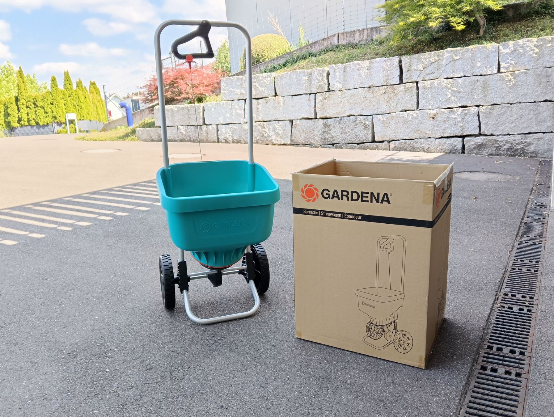 Altro in Utensili da giardino: Streuwagen Gardena XL – Usato da Wängi venduto da Mrmarcel6